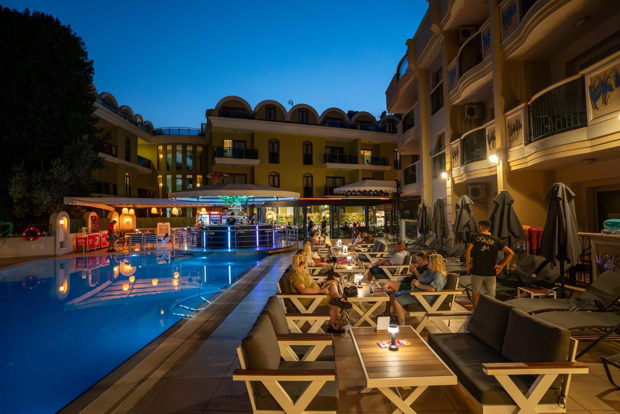 Club Karakas Apart Otel Μαρμαρίς Εξωτερικό φωτογραφία