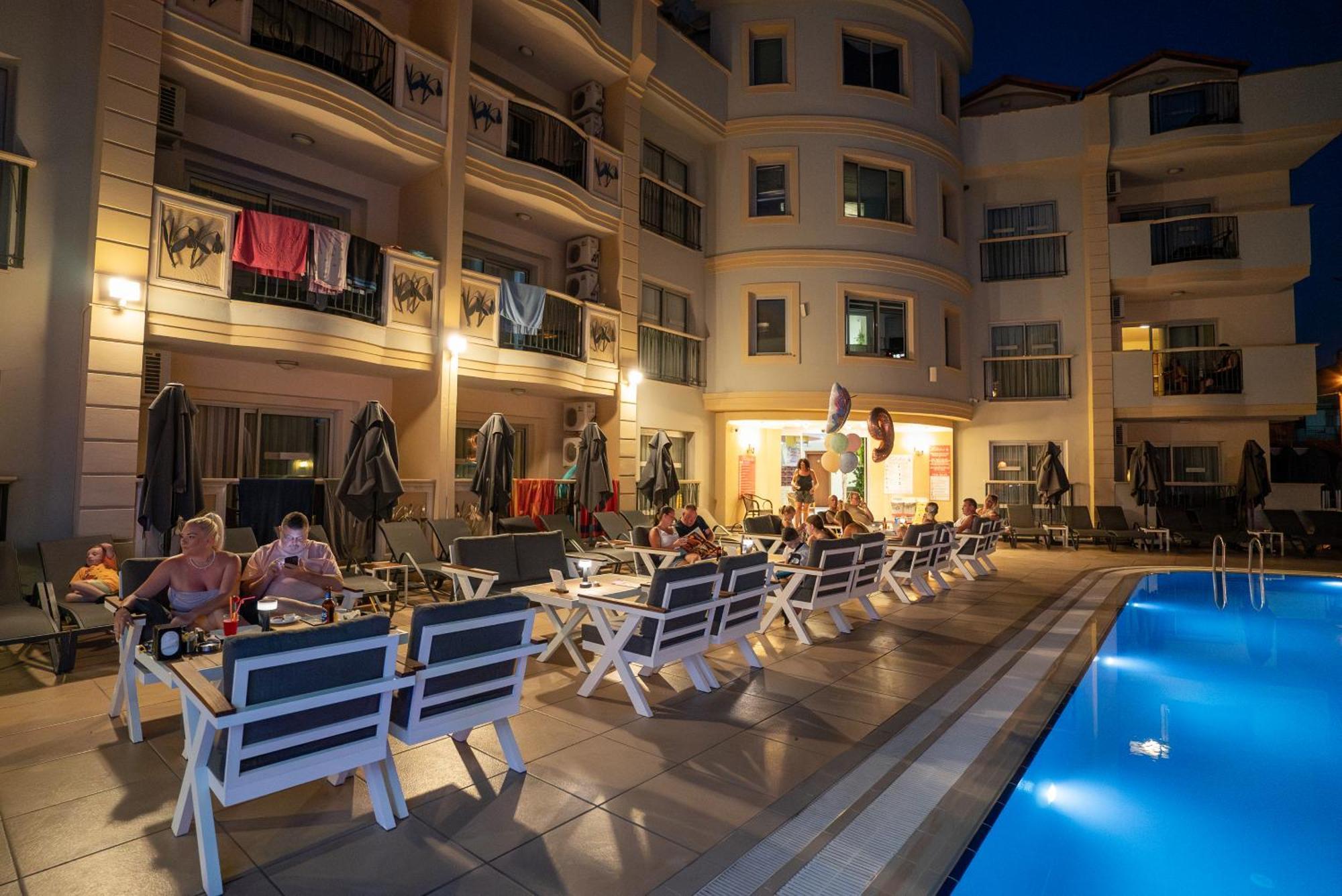 Club Karakas Apart Otel Μαρμαρίς Εξωτερικό φωτογραφία